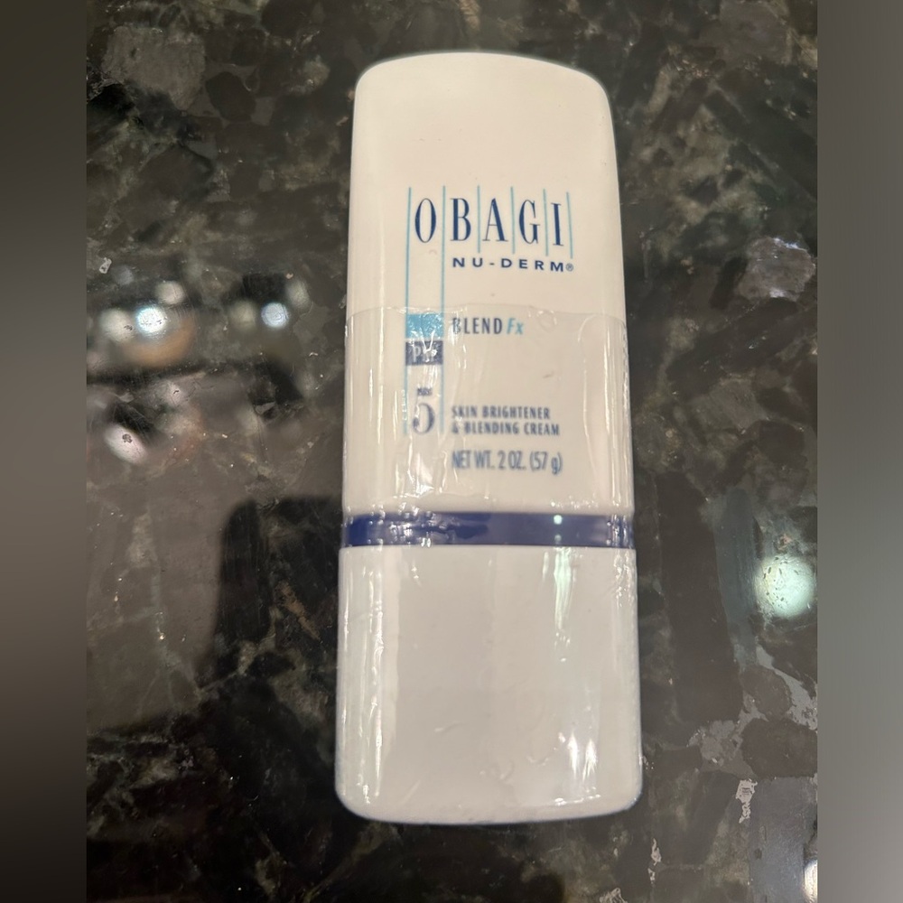 Obagi blender #5 never opened (skin brightener)